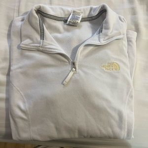 North face 1/4 zip fitted white fleece